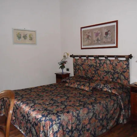 Szálloda Piccolo Con Access Ztl !!! Nel Centro Storico Di !!! 2*