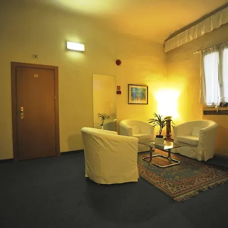Gioia Hotel 3*