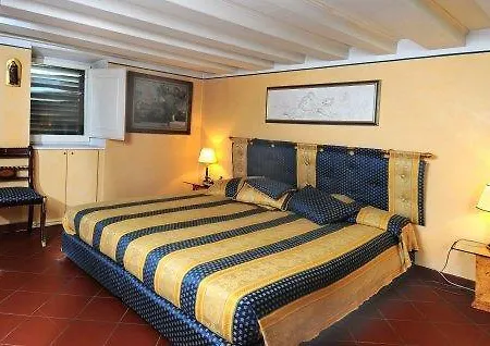 One World Apartments 3* Florence