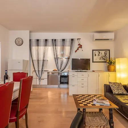 Modern Murate View Apartment
