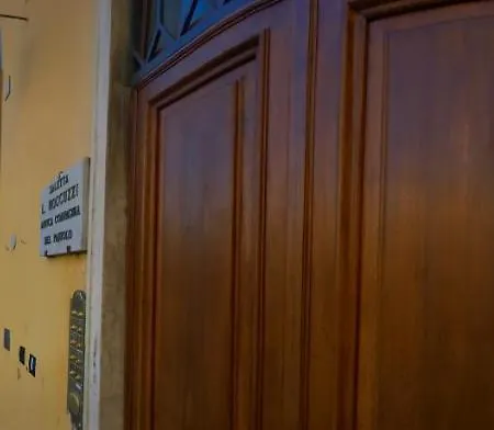 Antica Torre Alojamento de Acomodação e Pequeno-almoço 2*