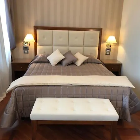 Pierre Hotel
