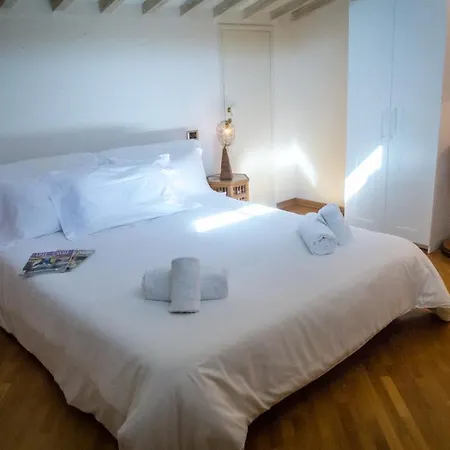 Acacia - Pandora Apartment