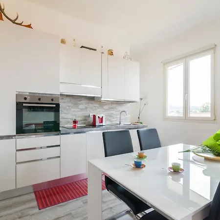 Visarno Arena Apartment *