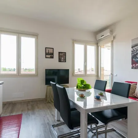 Visarno Arena Apartment Florence