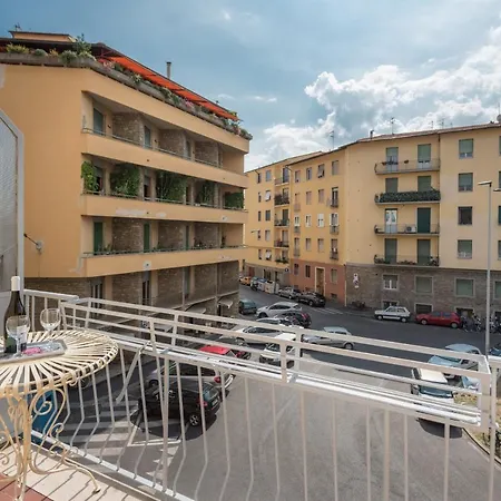 Apartment Cozy Alberti Lift, Terraces, Free Parking *