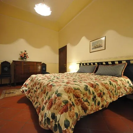Giglio Apartment Florence