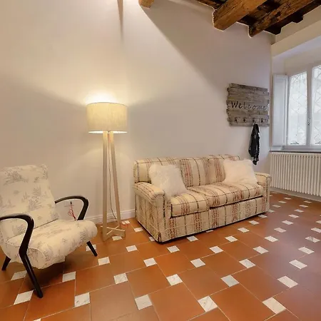 Apartment Piazza Del Carmine, Flo