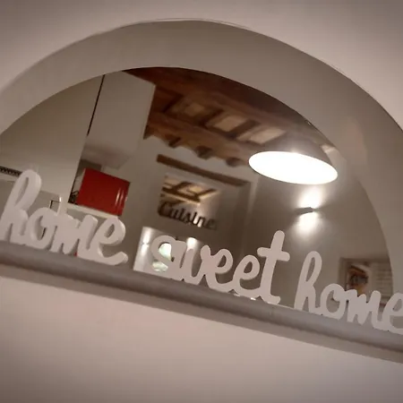 Piazza Del Carmine, Flo Apartment