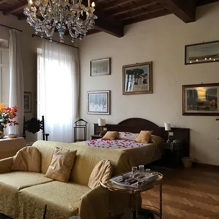 Antica Torre Alojamento de Acomodação e Pequeno-almoço 2*