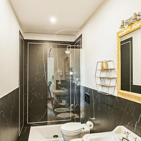 St. Hotell 2*