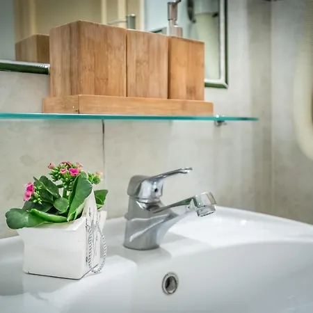 Dimora Altea Bed & Breakfast 3*