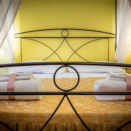 Dimora Altea Bed & Breakfast 3*