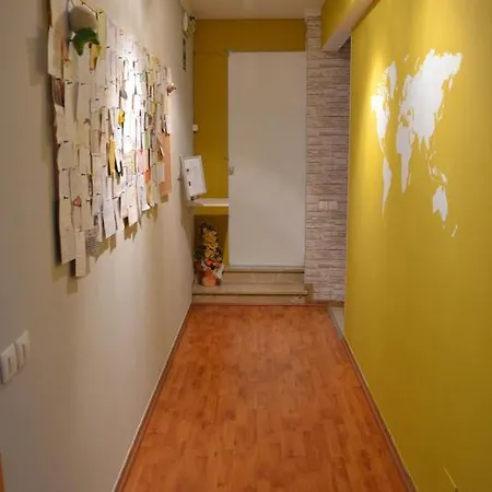 Guest house Leonardo Tourist House *