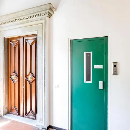 Palazzo Spinelli Charm Appartamento *
