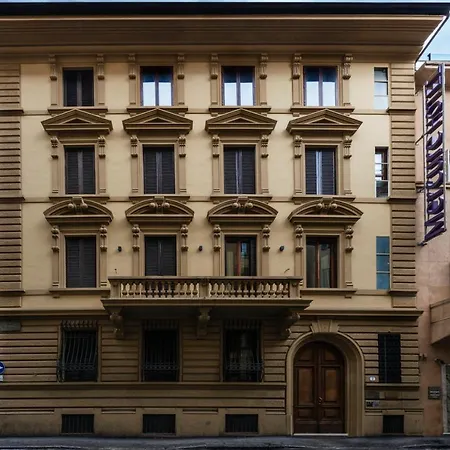 Daphne 3* Florence