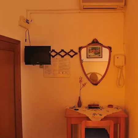 De' Pazzi Hotel