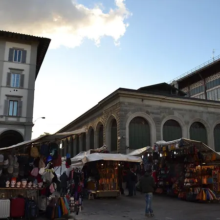 Il Mercato 3*