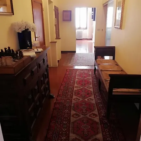 La Rosa Townhouse Bed & Breakfast 3*