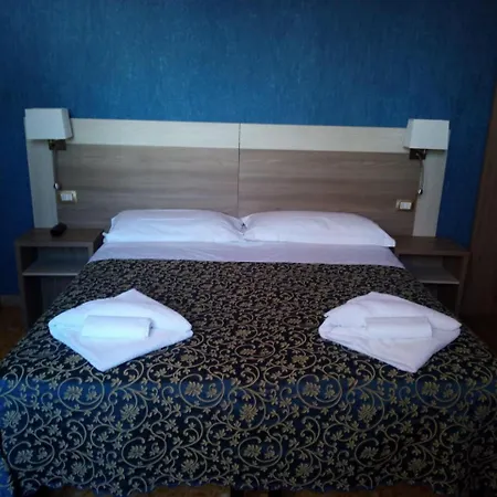 Hotel Hhb 3*