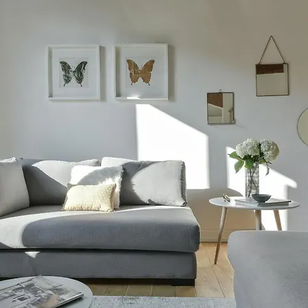 - Oltrarno Elegance Apartment