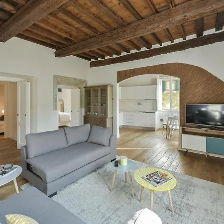- Oltrarno Elegance Apartment *