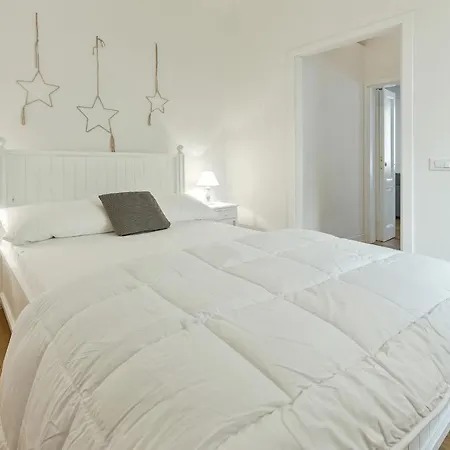 Apartment - Oltrarno Elegance Florence