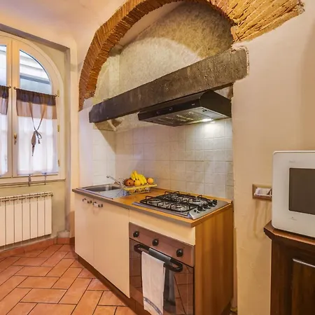 Dante States Apartment Florence
