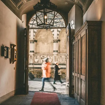 Domus Florentiae 4*