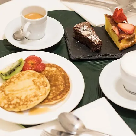 Eco Urban Bed & Breakfast 3*