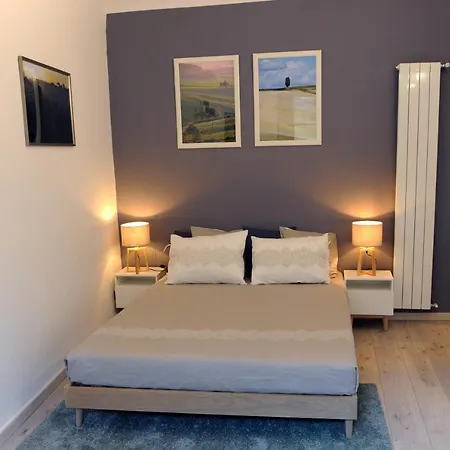 Domus Plaza Guest house *