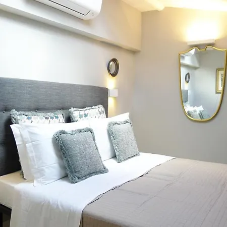 Prati Charming Апартаменты *