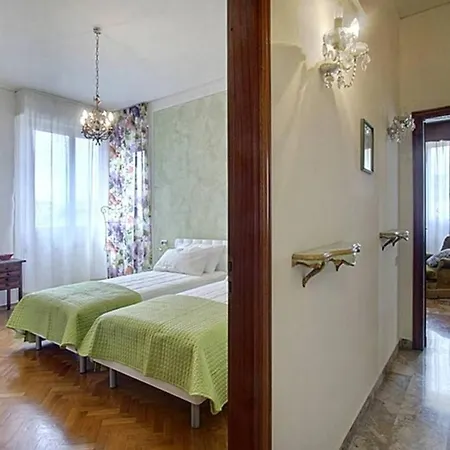 Apartamento Frati Bigi With Parking *