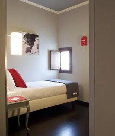 Hotel Garibaldi Blu 4*
