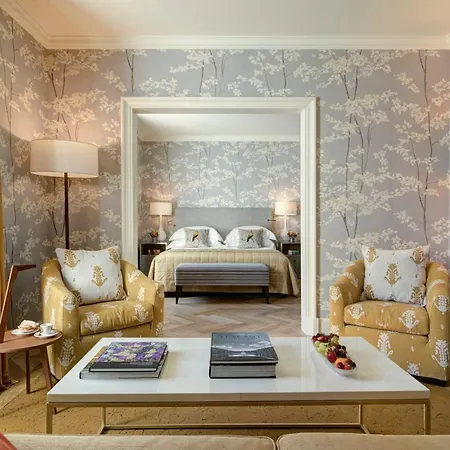 Rocco Savoy Hotel