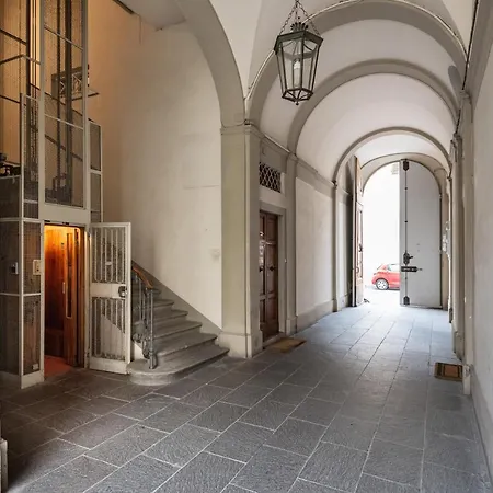 Design Florence- City Center Apartment