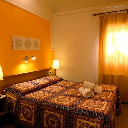 Residenza Le Rondini بيت ضيافة 3*