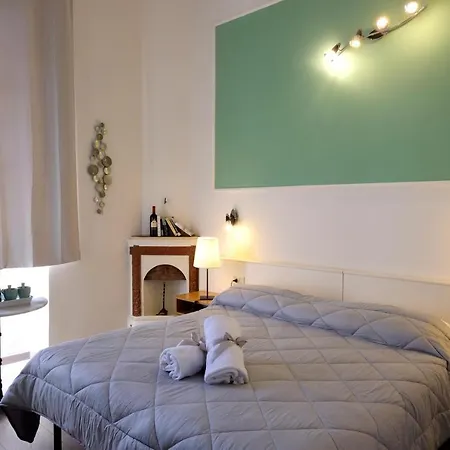 Residenza Le Rondini بيت ضيافة