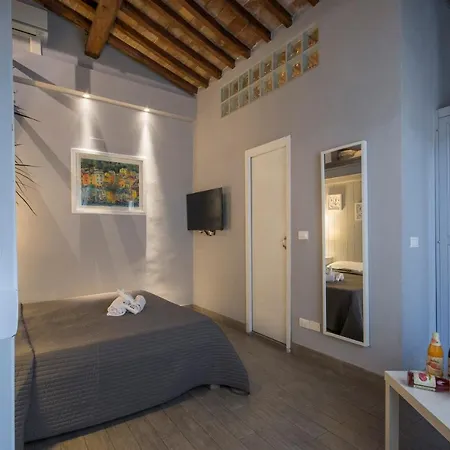 Le Casine Di Bed & Breakfast 2*