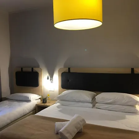 Centro Hotel 2*