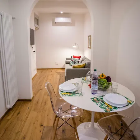 Acacia - Melograno Apartment