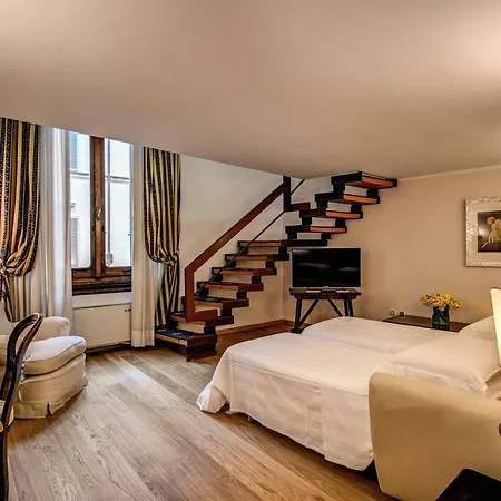 Hotell Croce Di Malta 4*