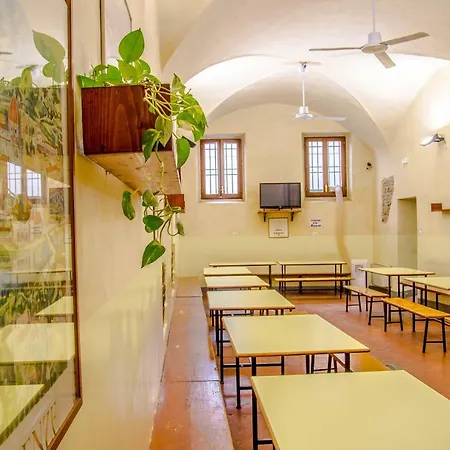 Santa Monaca Hostel