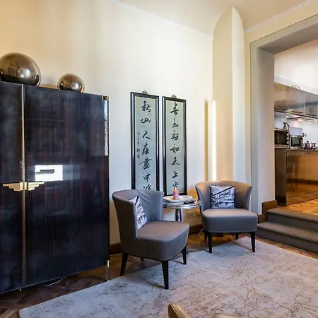 - Elegant Giotto Apartment