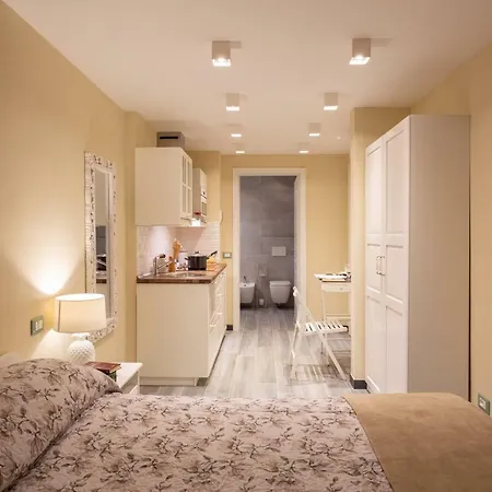 Le Stanze Di Carla! Con Cucina E Bagno Privato 2*