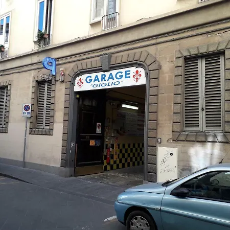 Boutique Torre De' Conti 2*
