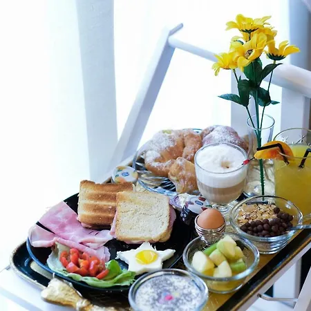 Kingsman Bed & Breakfast 2*
