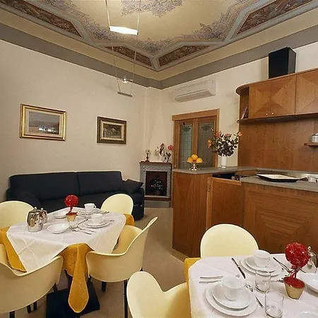 Anna's Florencia