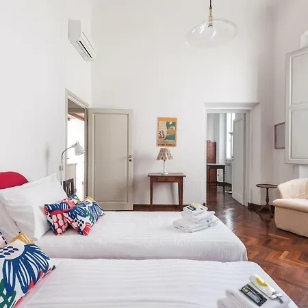Leopolda Dream Beautiful Sleeps 5! Apartment *
