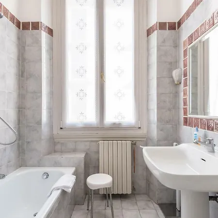 Leopolda Dream Beautiful Sleeps 5! Apartment *
